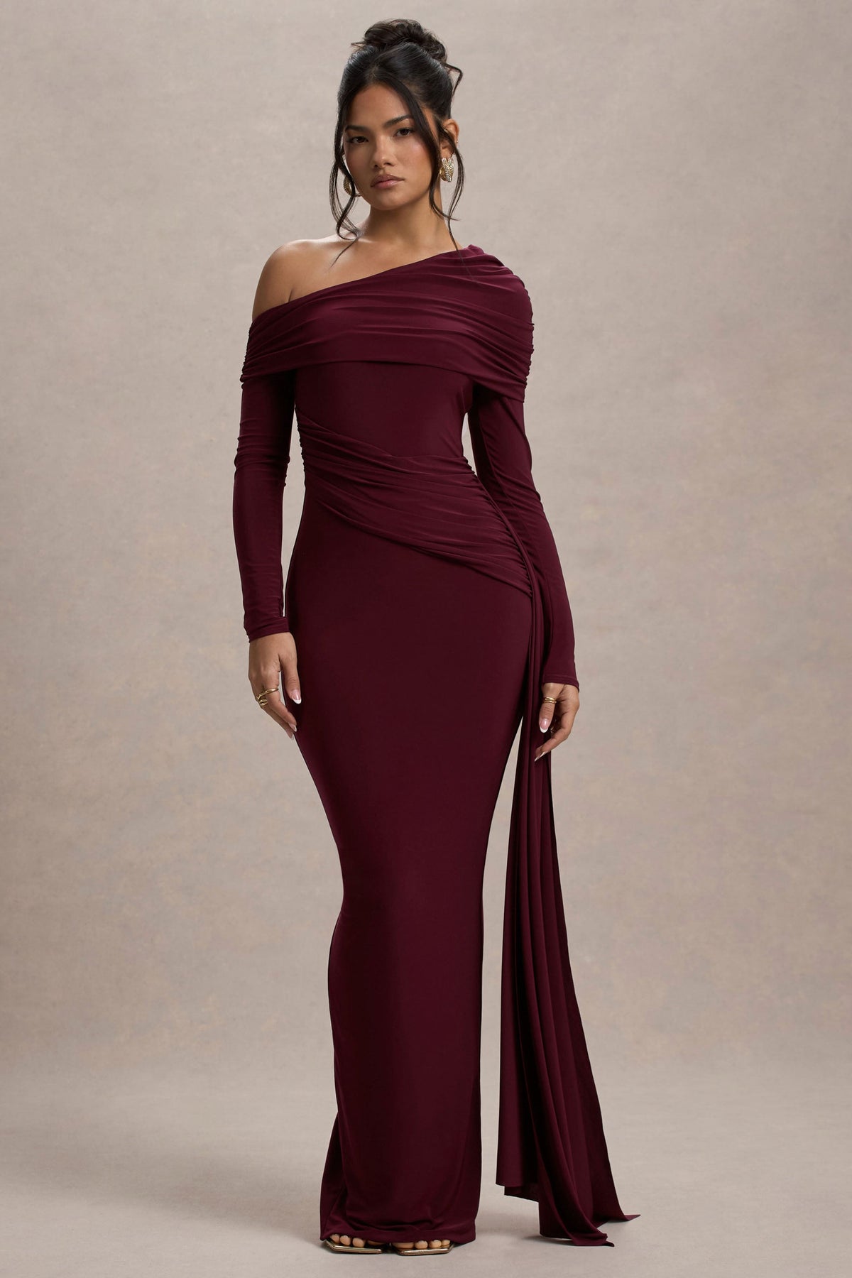 Valina | Vestido largo en Burdeos Fruncido Asimétrico con Caída