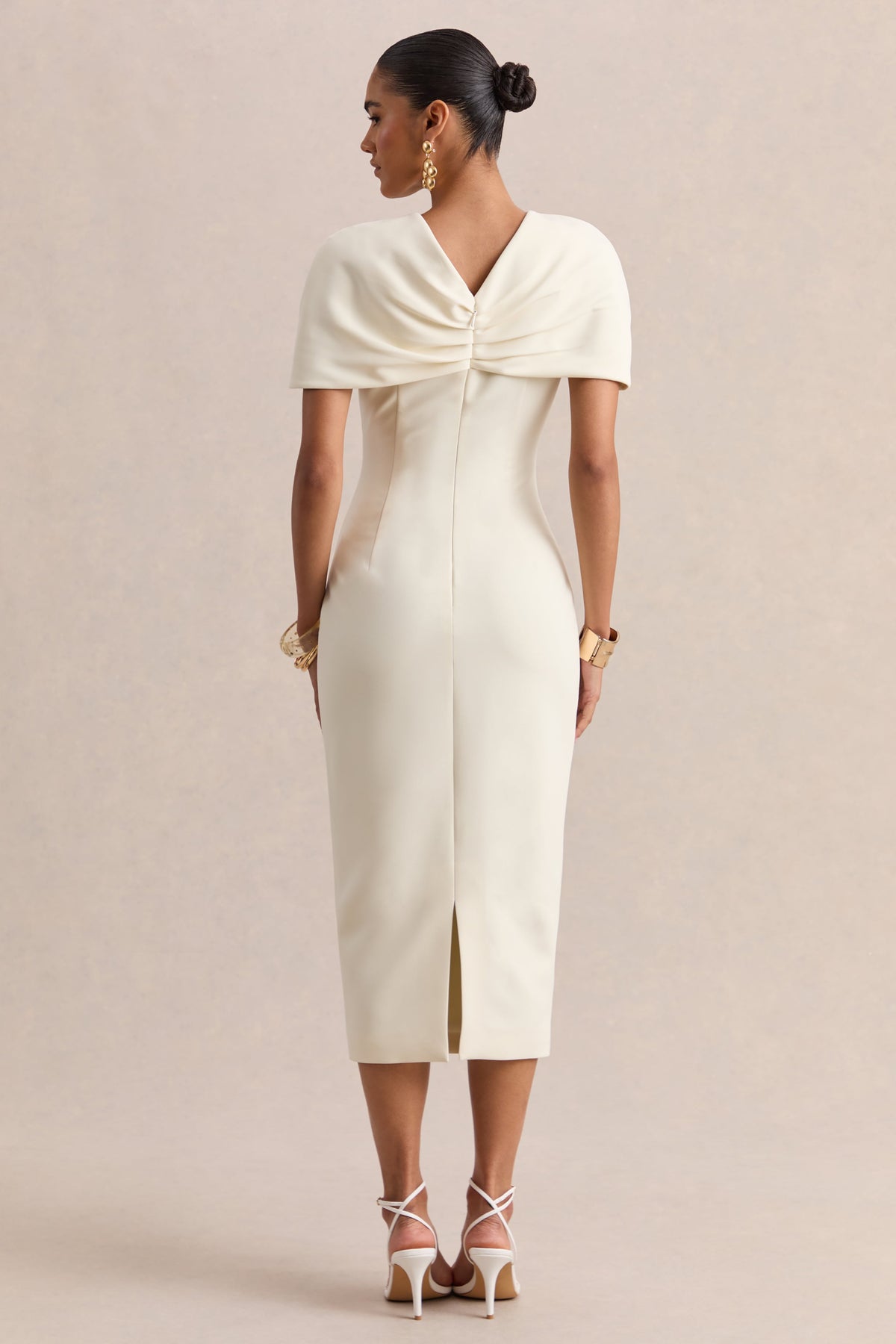 Novalie | Vestido Midi Blanco Con Escote En V Y Detalle Retorcido