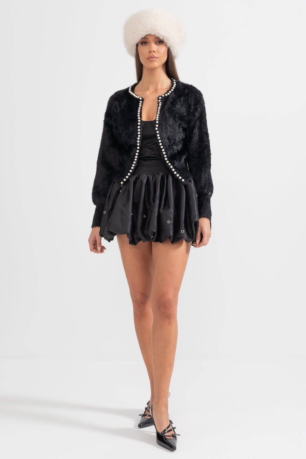 Cárdigan Esponjoso con Detalles de Perlas – Negro