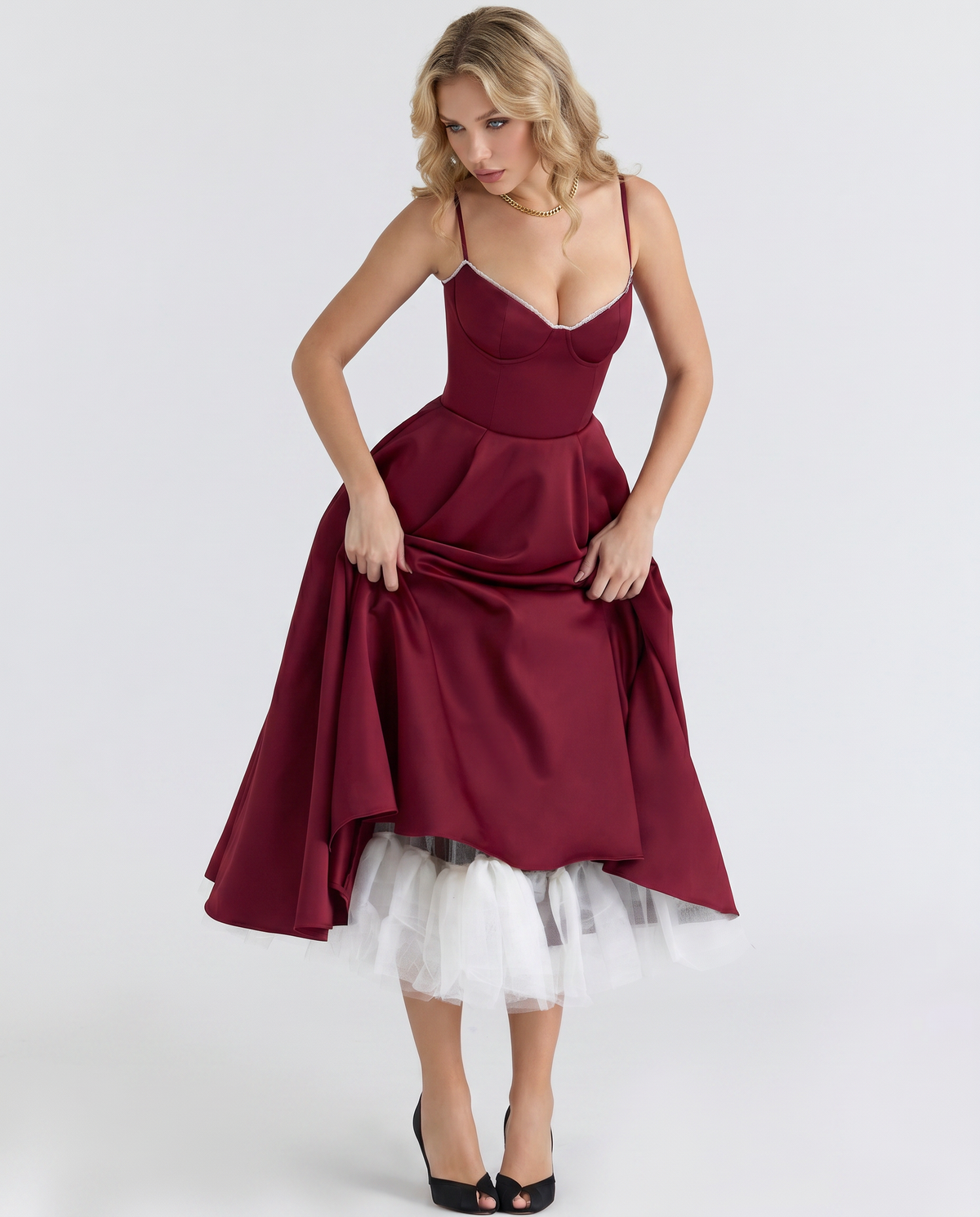 Camryn • Vestido midi con escote corazón y elegante falda de tul
