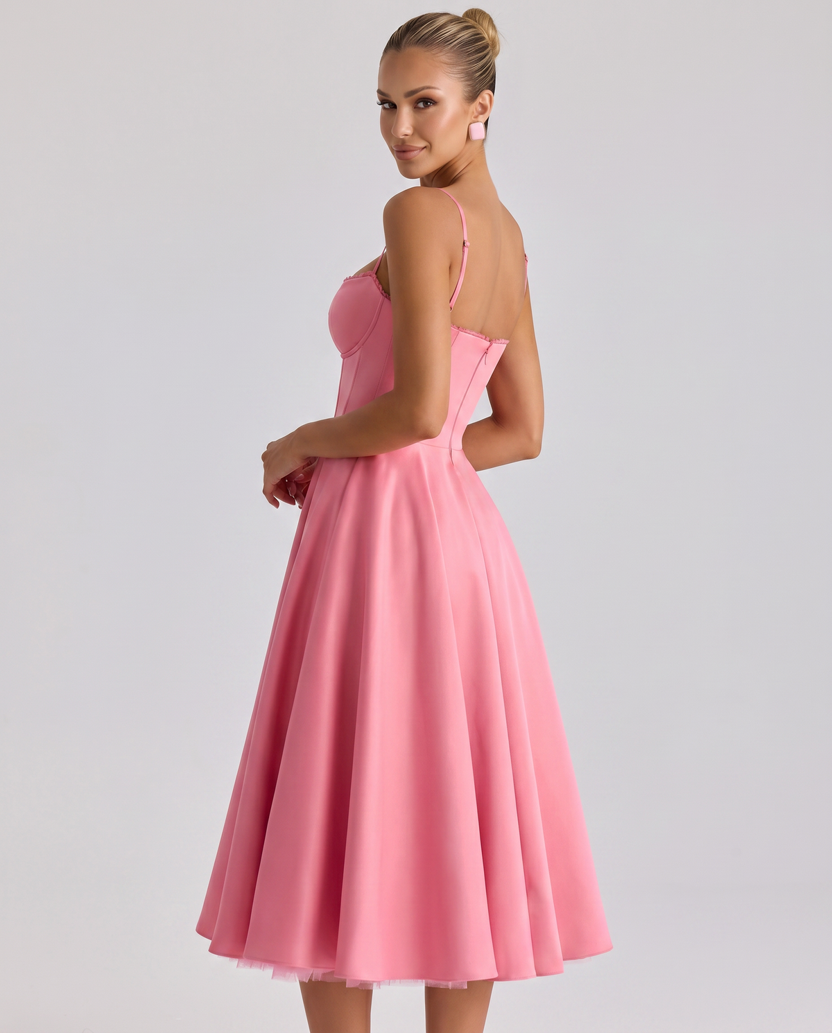 Camryn • Vestido midi con escote corazón y elegante falda de tul