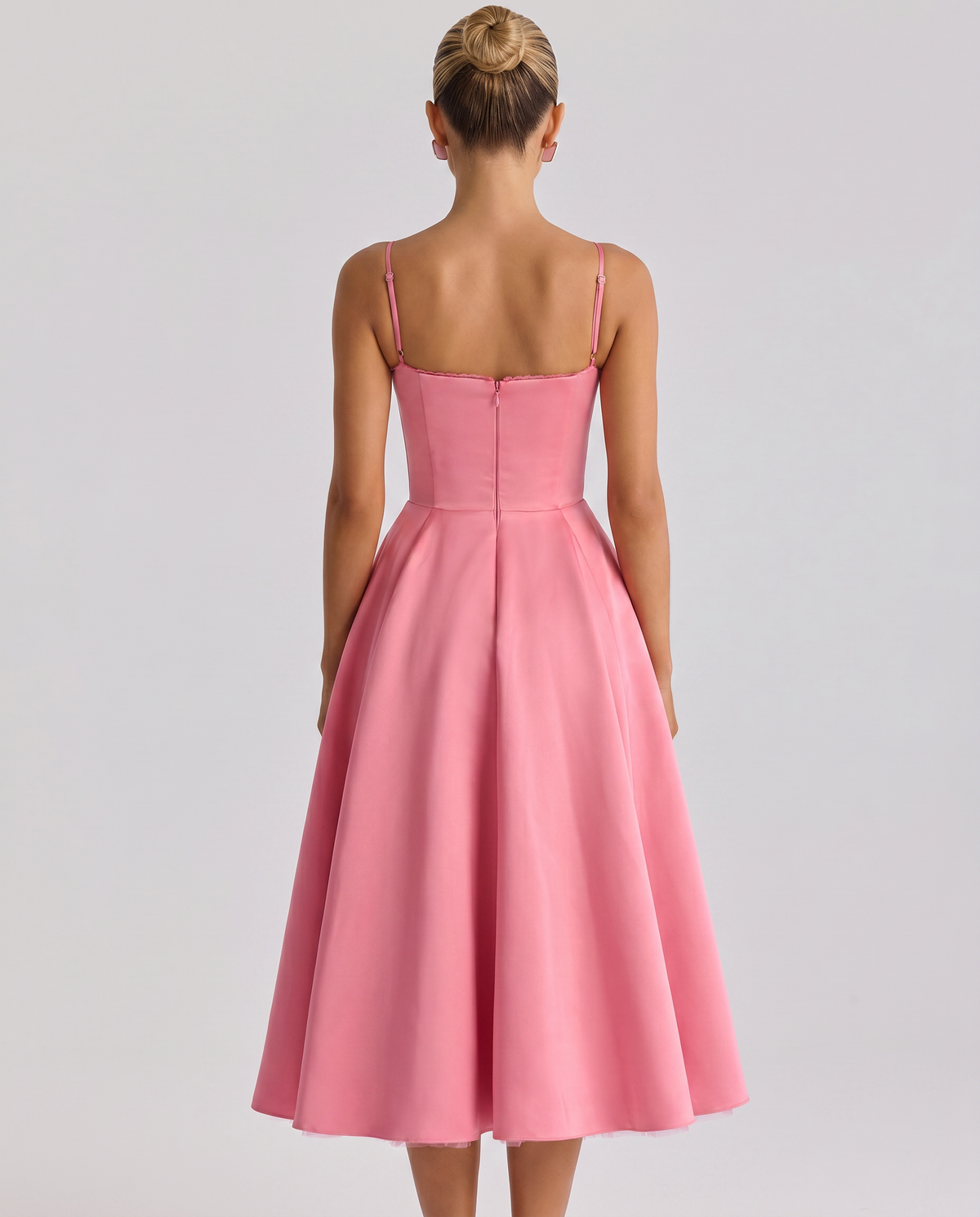 Camryn • Vestido midi con escote corazón y elegante falda de tul