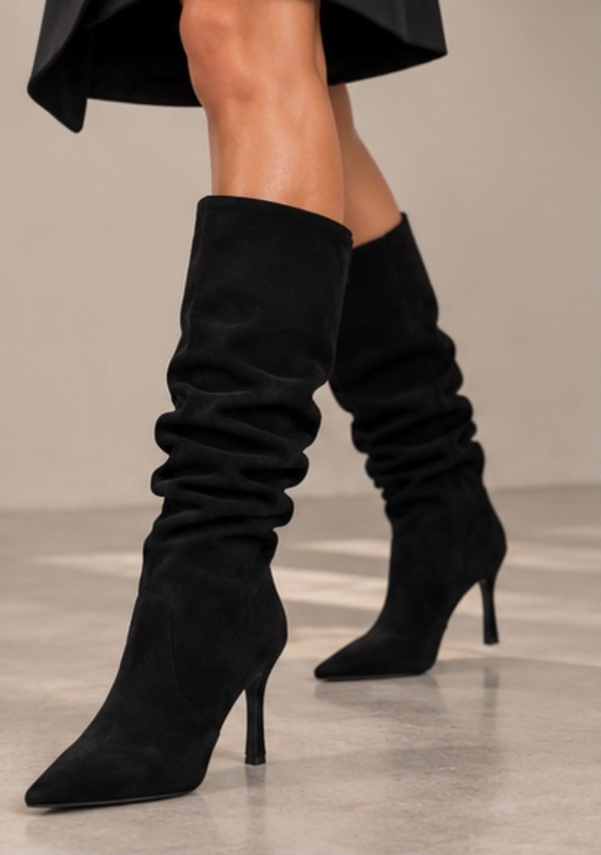 Bota Helda Elegante y Versátil