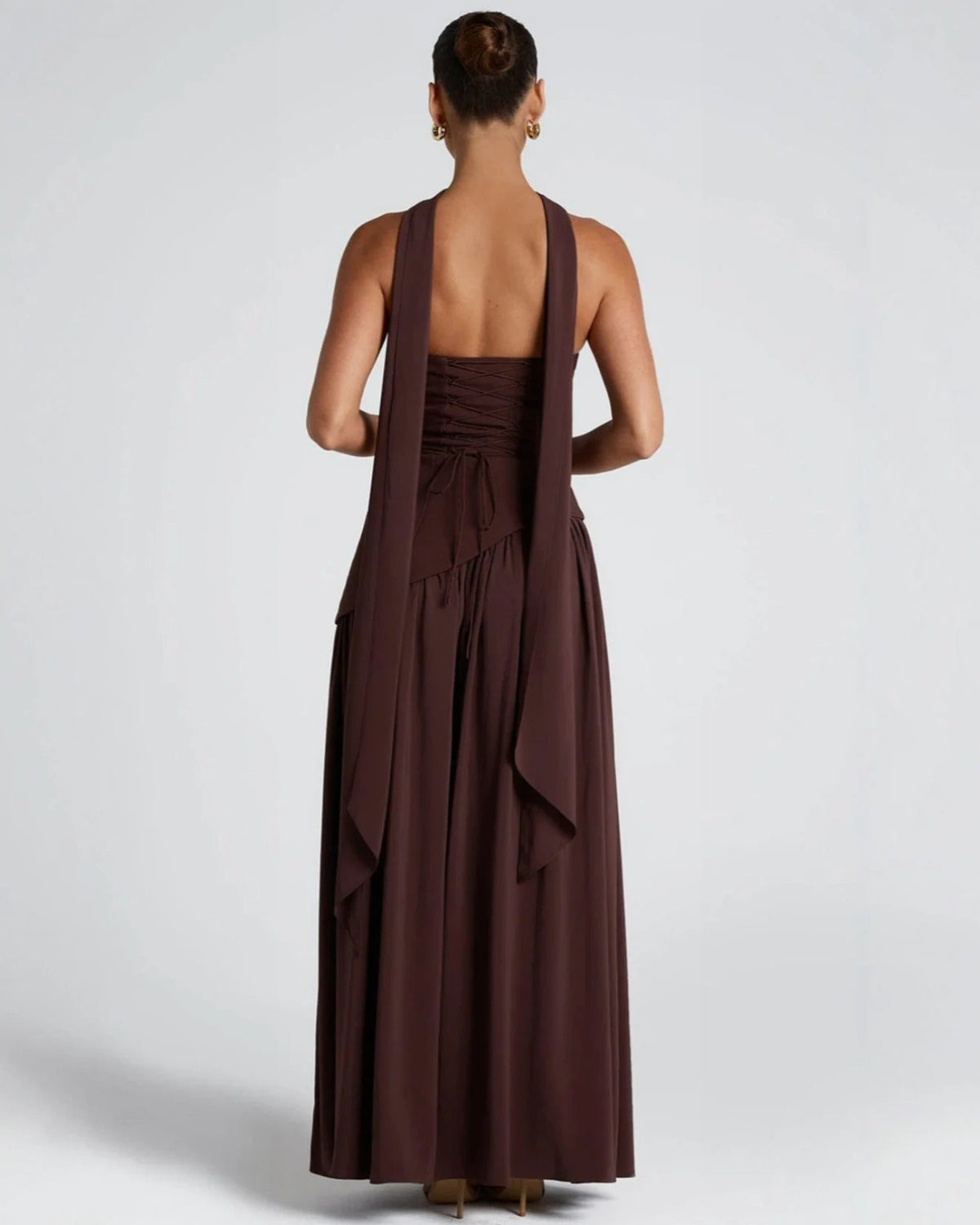 Alessia • Vestido maxi sin tirantes con escote elegante y abertura lateral