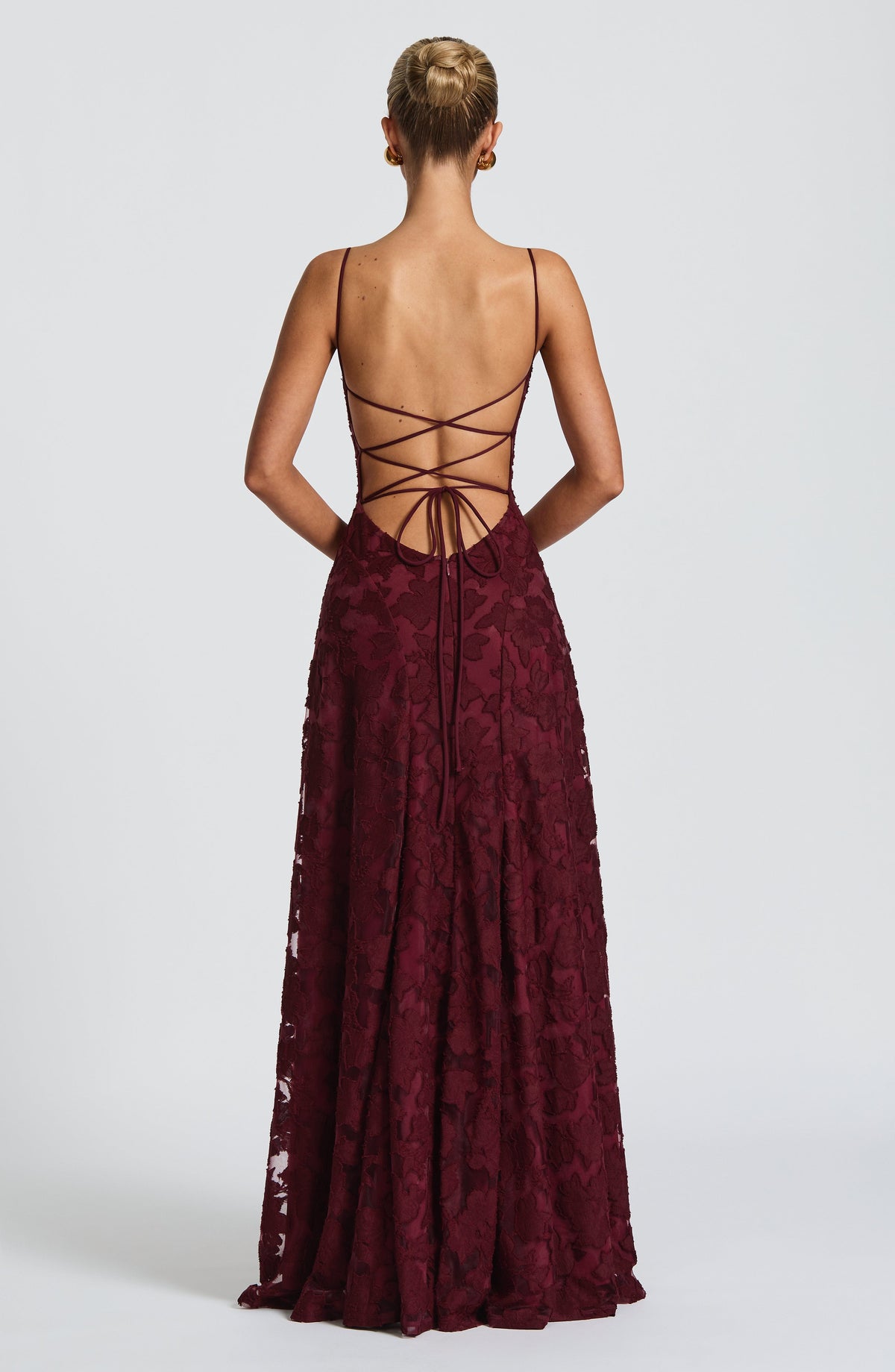 Sofía • Vestido largo floral con tirantes elegantes