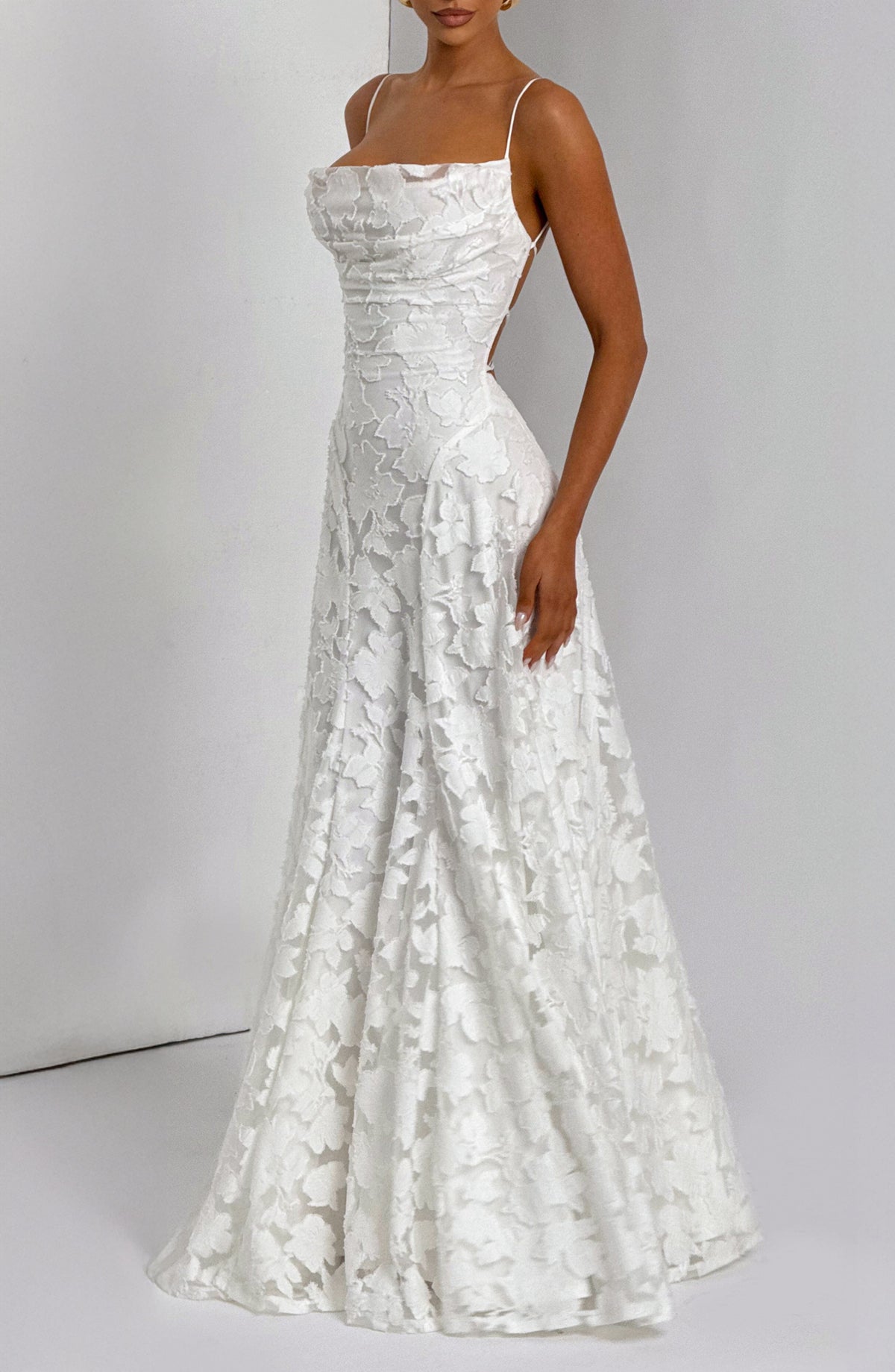 Sofía • Vestido largo floral con tirantes elegantes