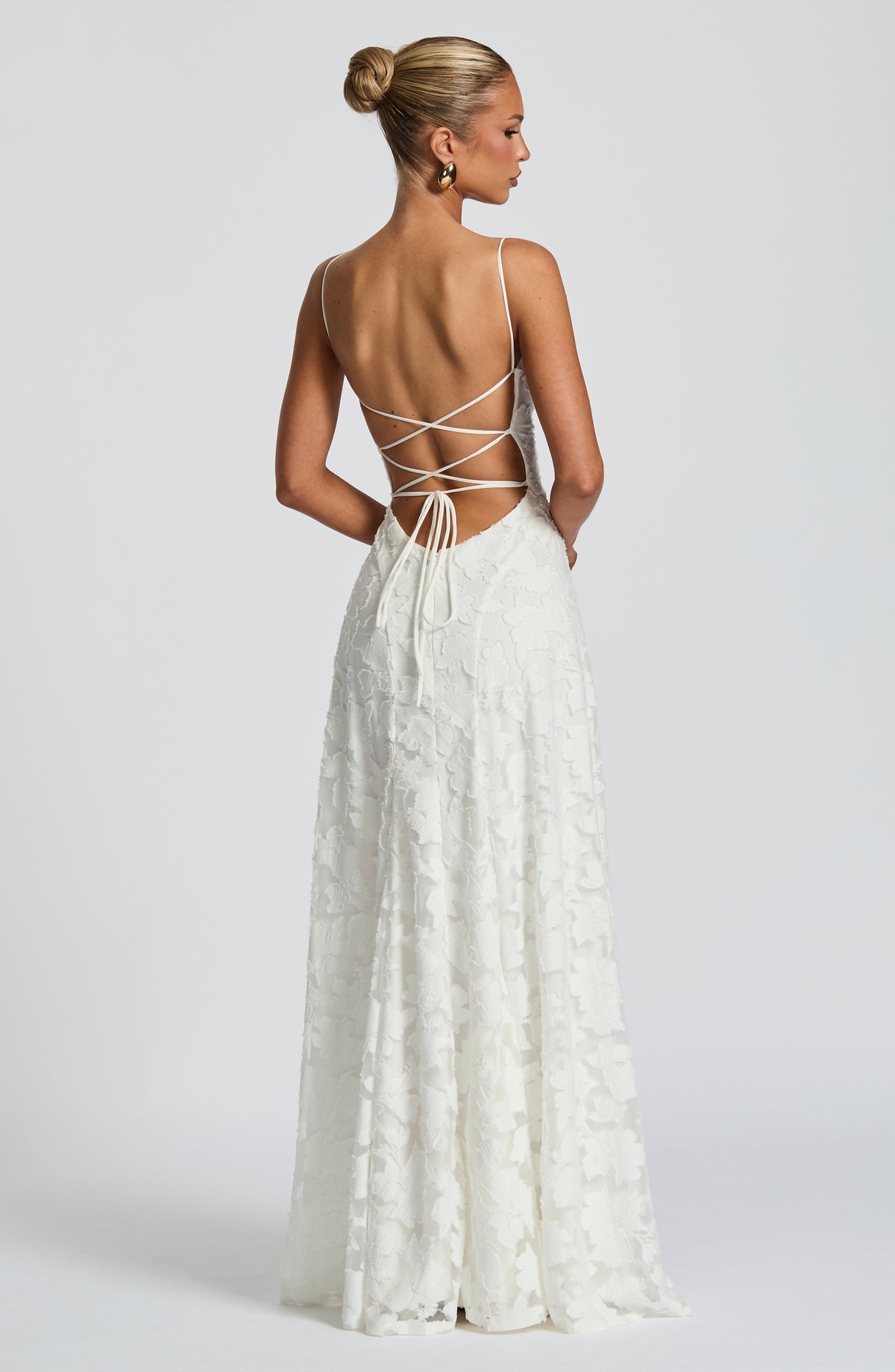 Sofía • Vestido largo floral con tirantes elegantes