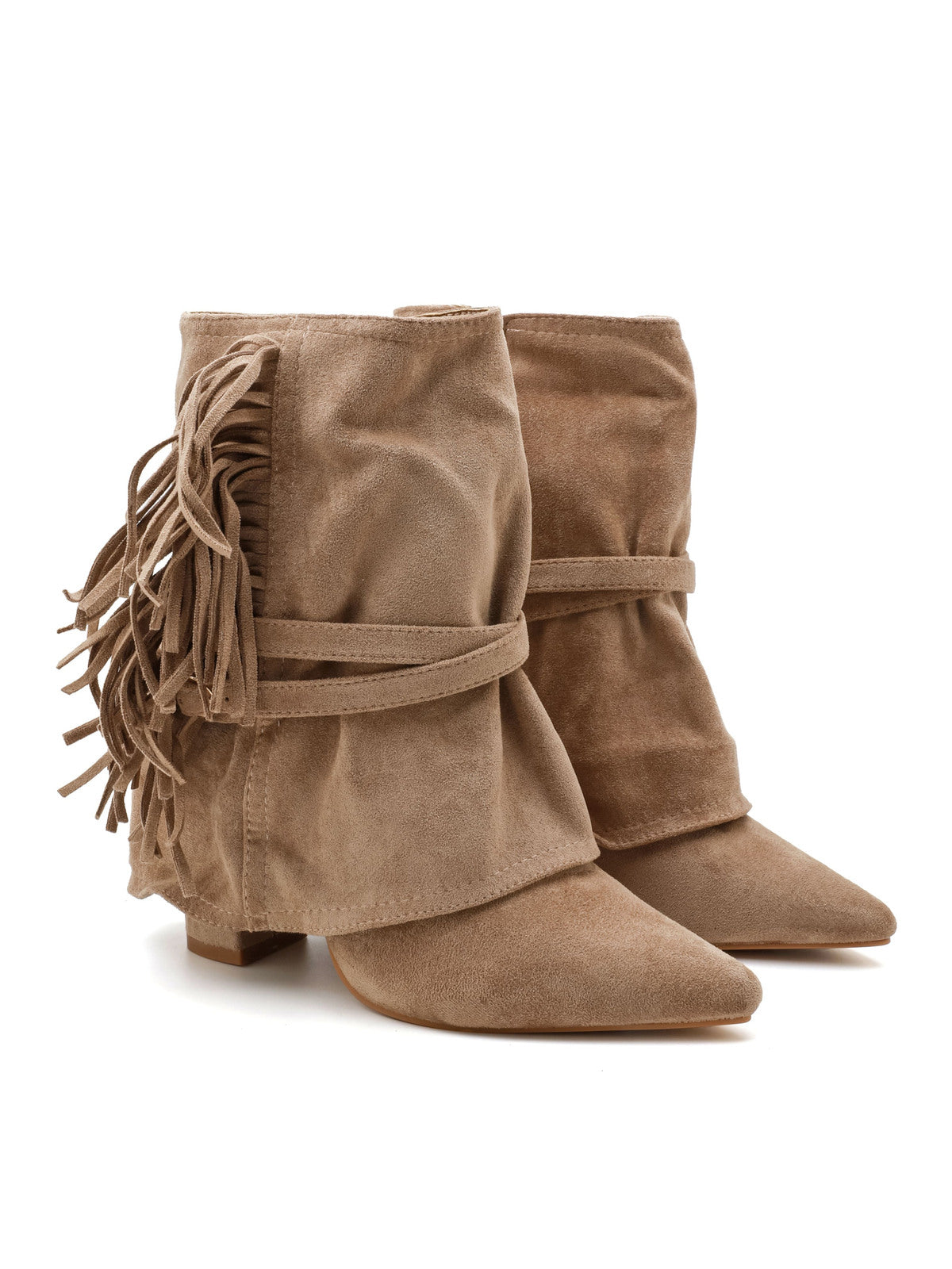 Botas vaqueras con flecos de estilo western
