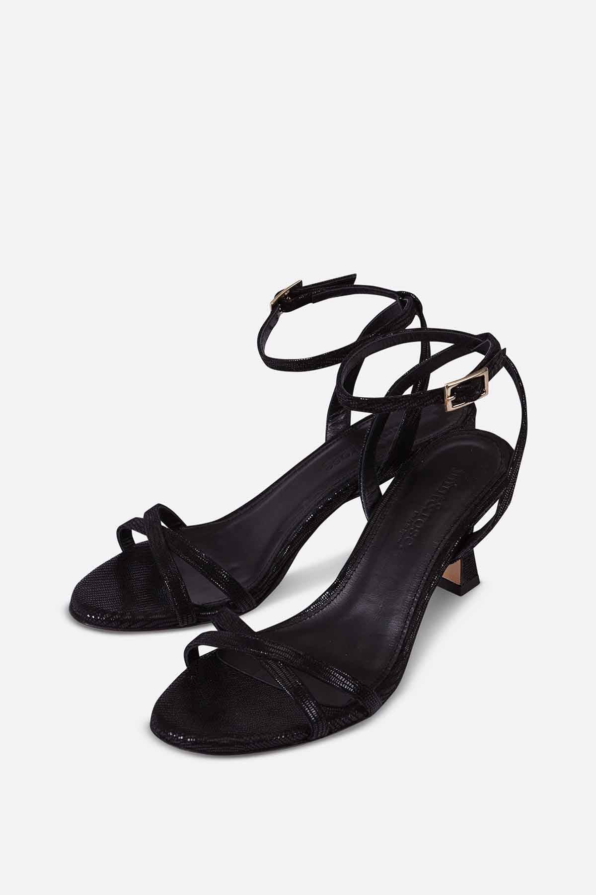 Lila electra negro