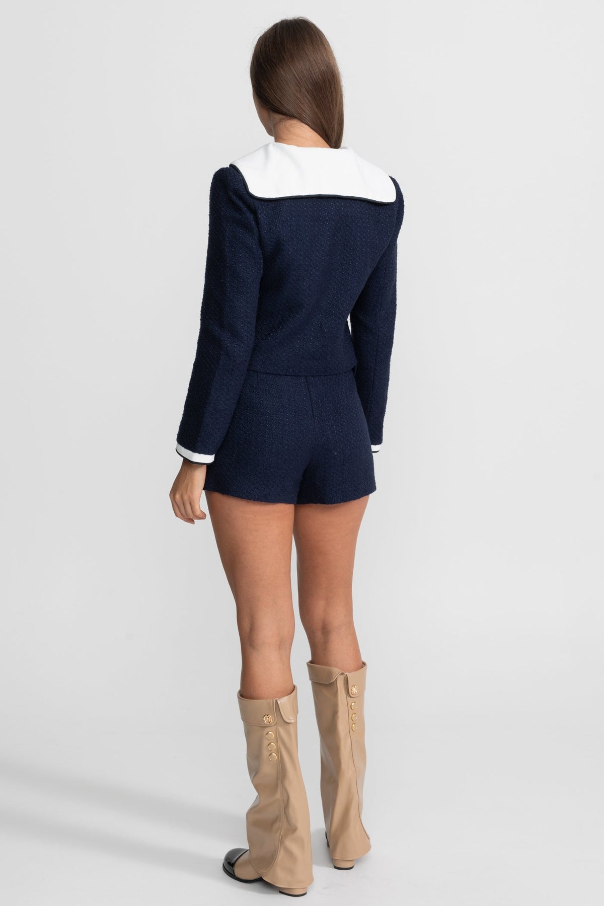 Chaqueta Corta de Tweed con Cuello en Contraste – Azul Marino