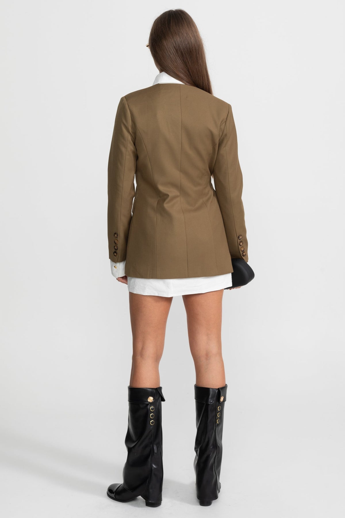 Blazer Estructurado Asimétrico con Hebilla Lateral – Verde Oliva