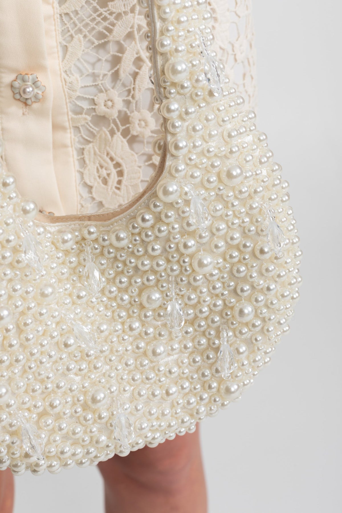 Bolso de Hombro con Perlas – Marfil