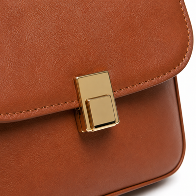 Bolso bandolera de mujer en elegante cuero sintético marrón