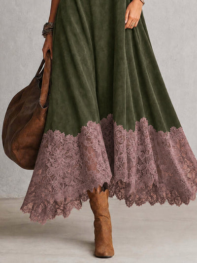 BRUNELLA | Elegante vestido largo efecto ante con refinado dobladillo de encaje
