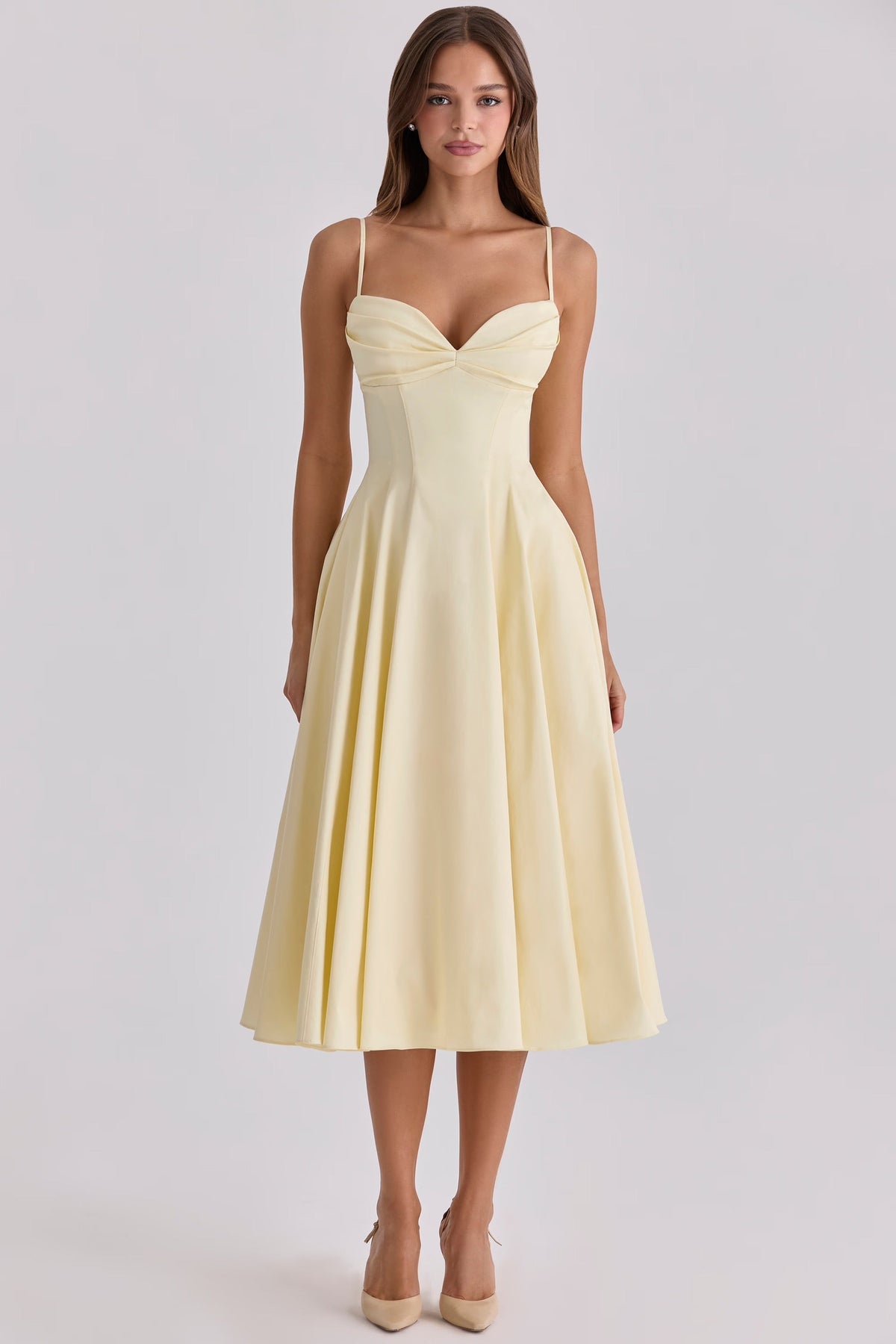 Delali • Vestido midi con elegante escote fruncido