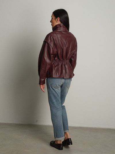 Bomber entallada de ecopiel – Burdeos