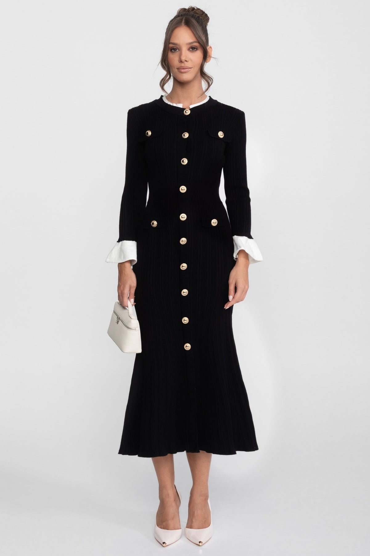 Vestido Midi de Punto Acanalado con Cuello y Puños Blancos – Negro