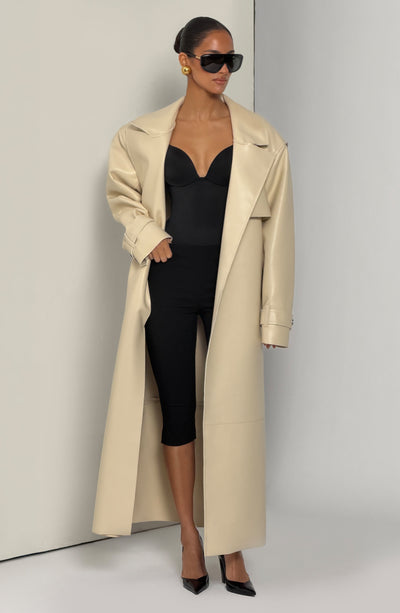 Bridget | Gabardina oversize de efecto piel – Crema