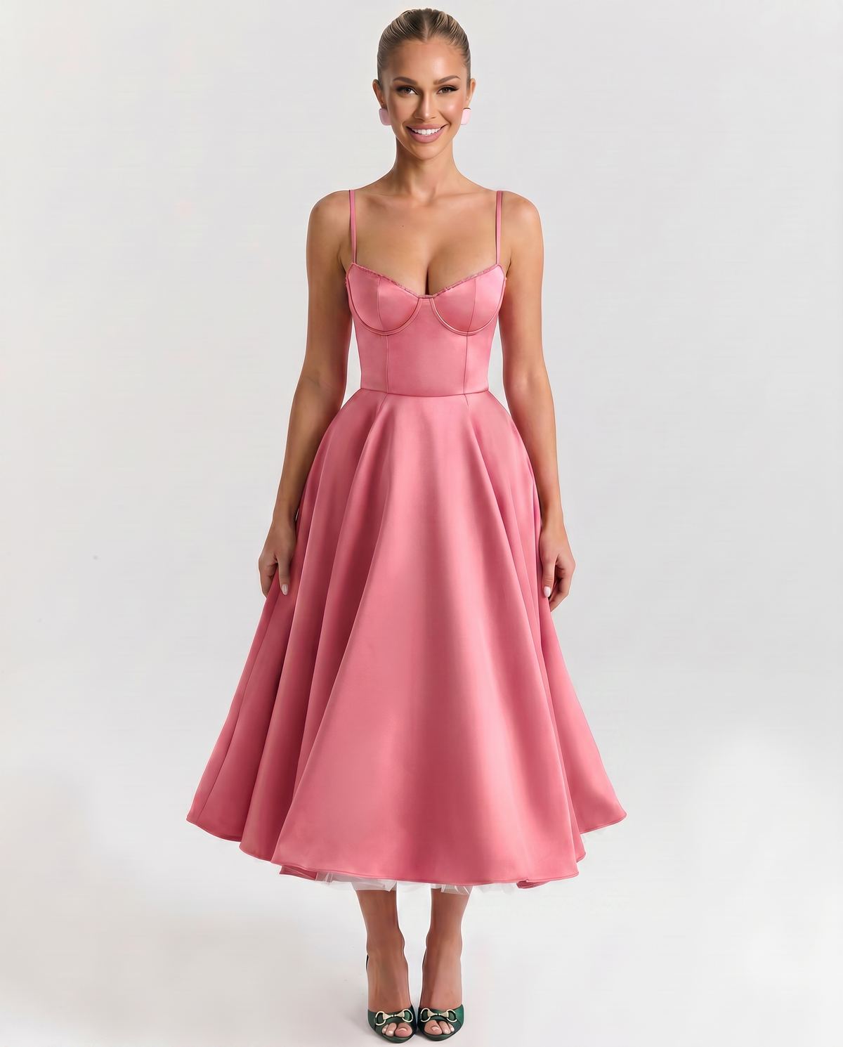 Camryn • Vestido midi con escote corazón y elegante falda de tul