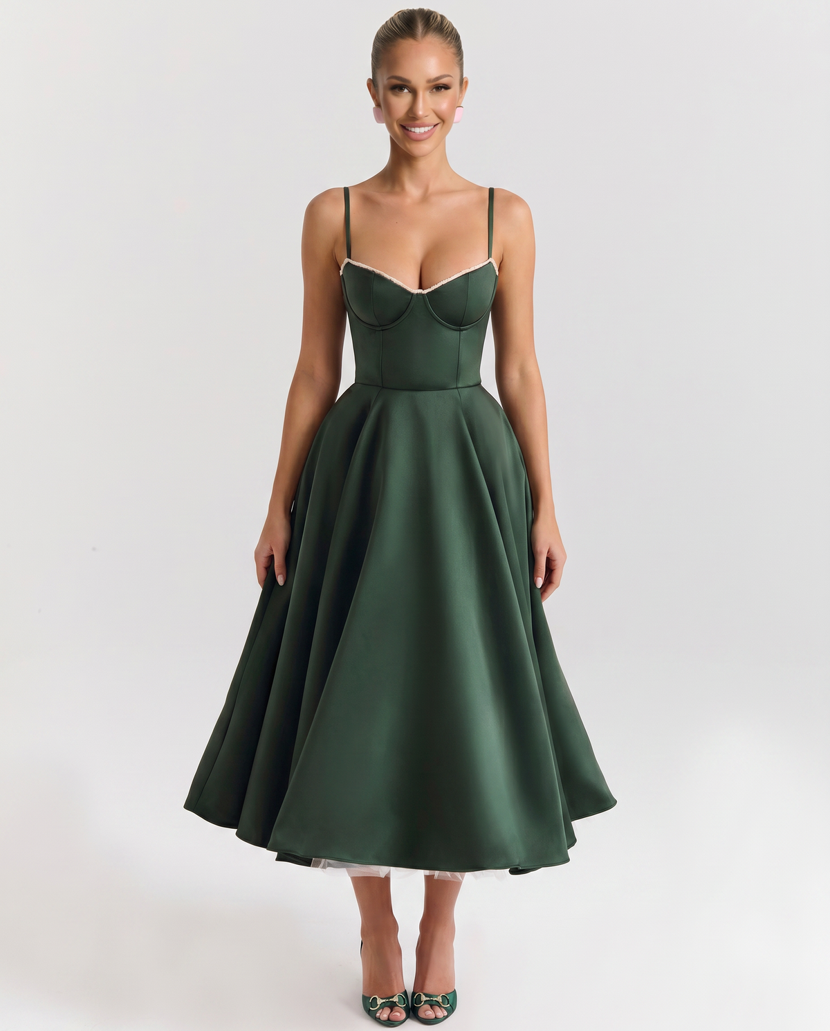 Camryn • Vestido midi con escote corazón y elegante falda de tul