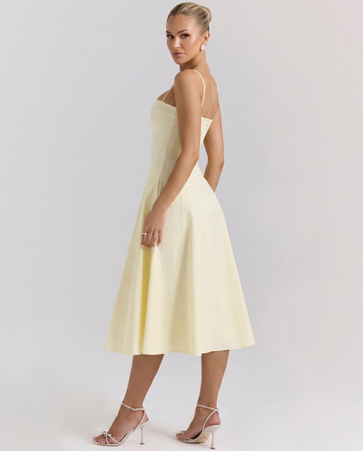 Merle • Elegante Vestido Midi de Línea A con Tirantes Finos