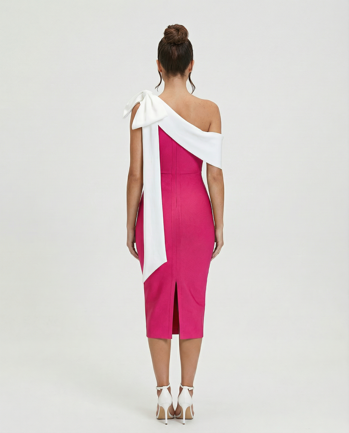 Elza • Vestido midi bandage de un solo hombro con elegante lazo