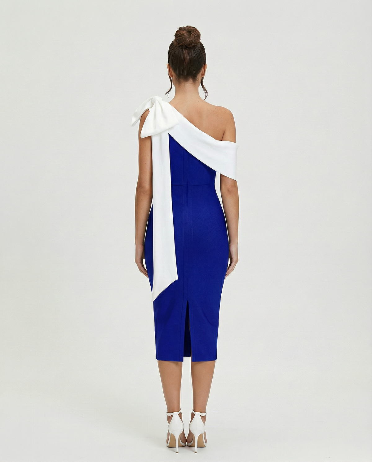 Elza • Vestido midi bandage de un solo hombro con elegante lazo