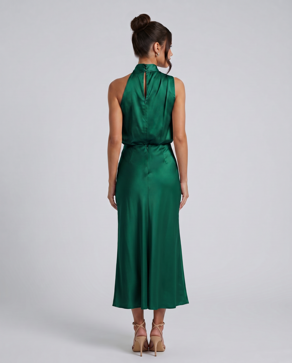 Francesca • Elegante vestido midi con escote halter drapeado
