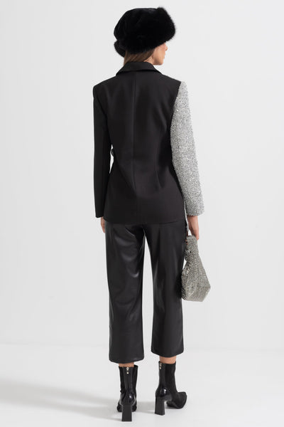 Blazer Bicolor con Bajo Asimétrico – Negro y Plata