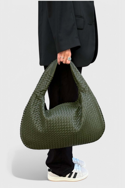 Bolso de hombro Tilly tejido artesanal con estilo moderno