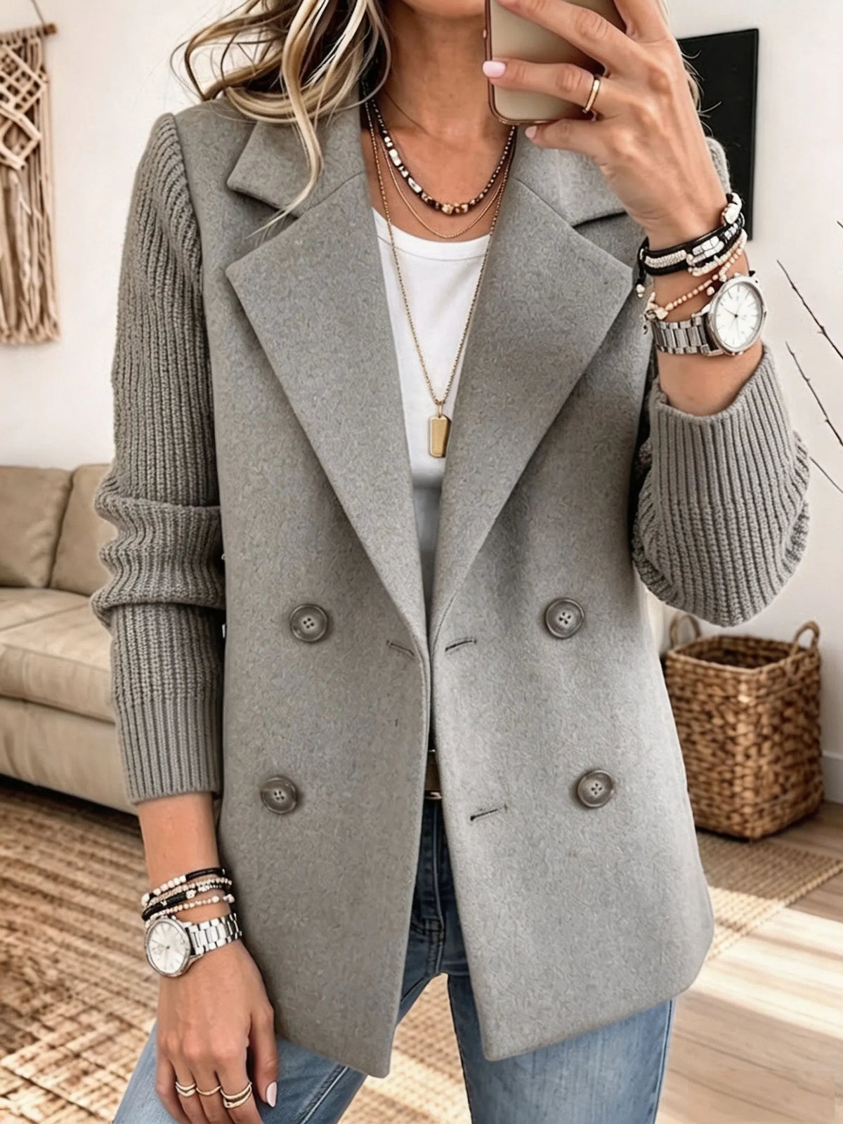 Carla | Blazer elegante con sofisticadas mangas de punto