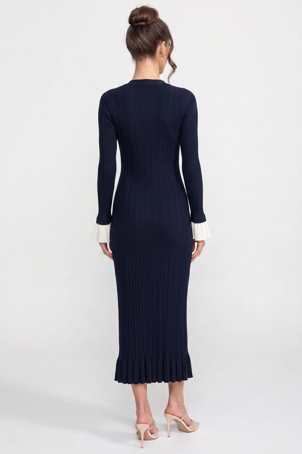 Vestido Maxi de Punto Plisado con Botones y Puños en Contraste – Azul Marino