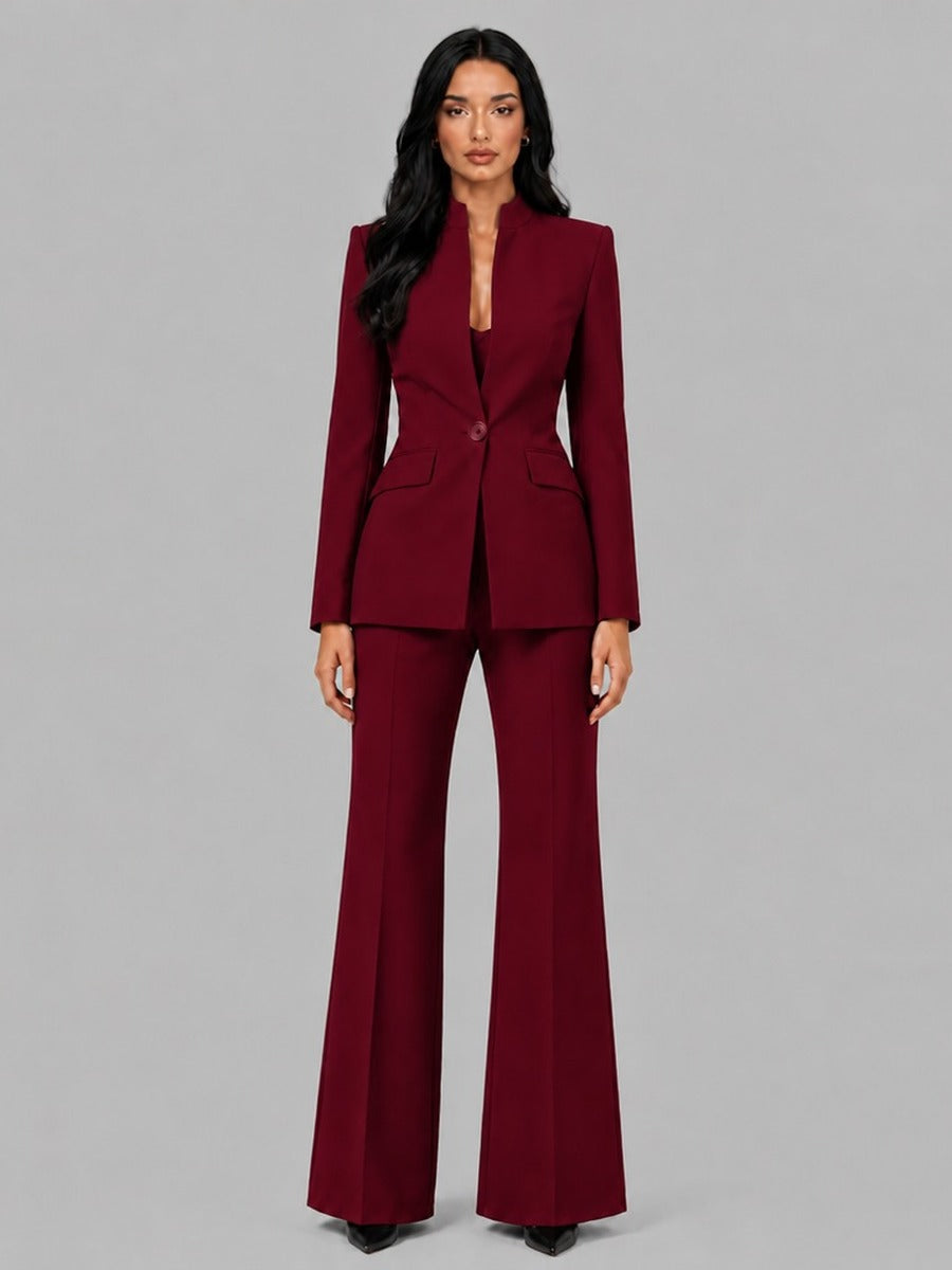 Faustina | Conjunto de dos piezas con blazer de cuello mao y pantalón acampanado