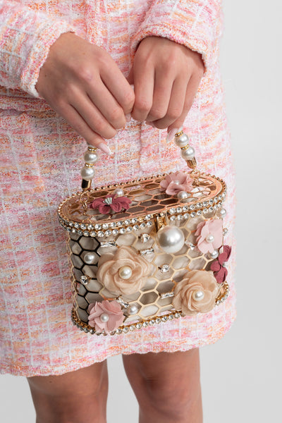 Clutch Floral con Asa de Perlas – Dorado