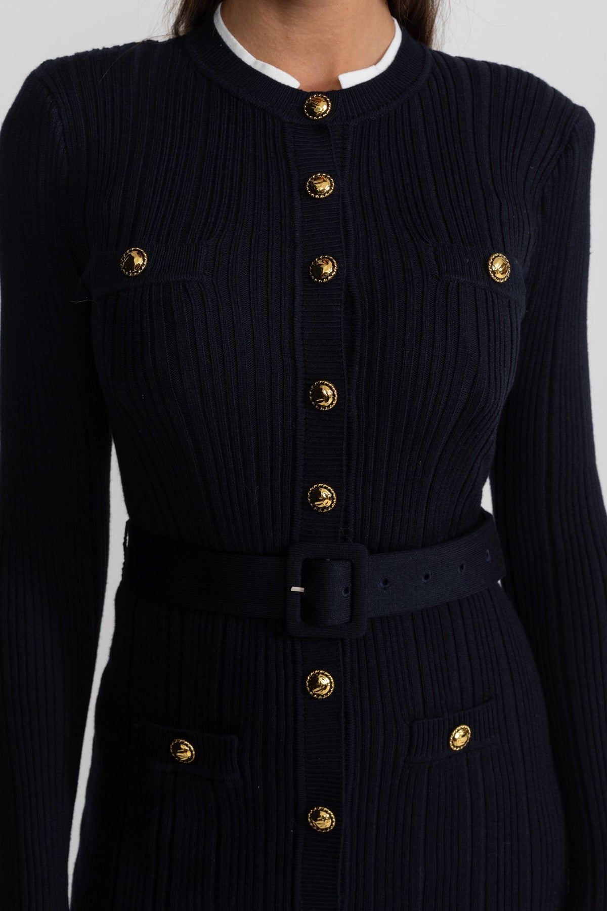 Vestido Midi de Punto Acanalado con Botones Dorados – Azul Oscuro