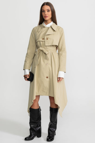 Gabardina Larga con Cinturón y Bajo Asimétrico – Beige