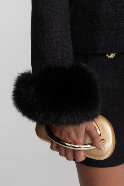 Blazer de Tweed con Puños de Pelo y Botones Dorados – Negro