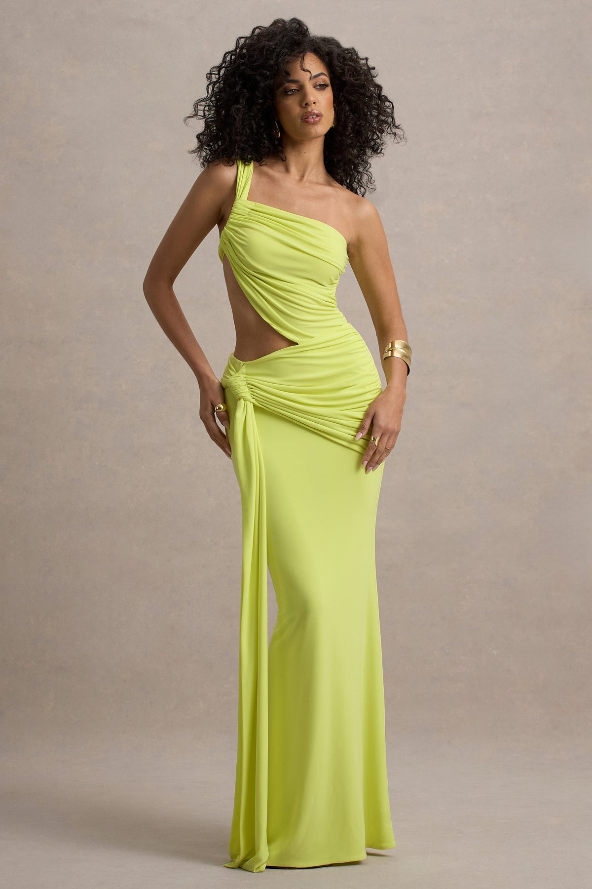 Giovanna | Vestido largo en verde lima con detalles cut out y drapeados