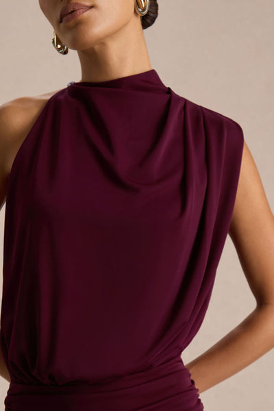Umaira | Vestido largo burdeos con escote alto